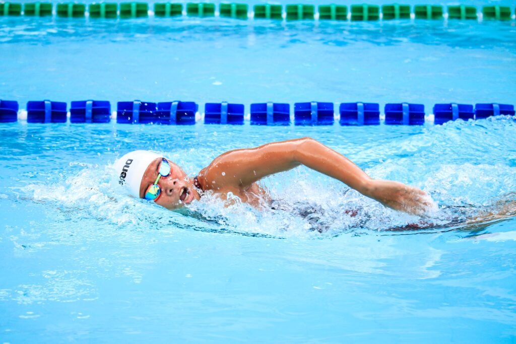 Body Workout in the Water: Swimming Water Aerobics